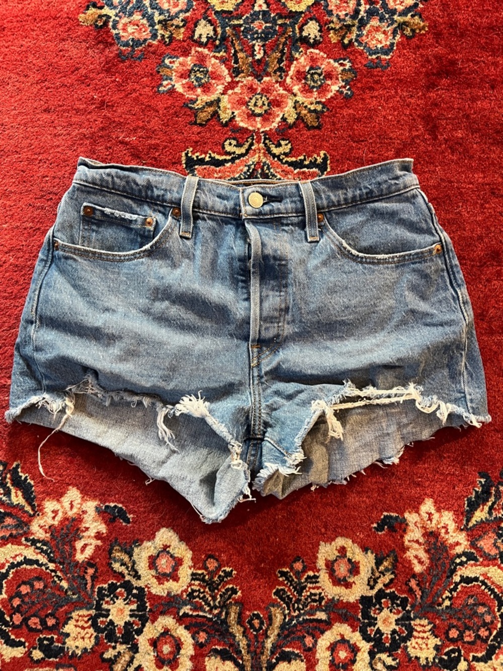 High-Rise Distressed Denim Levi’s 501 Women's Shorts - Blue